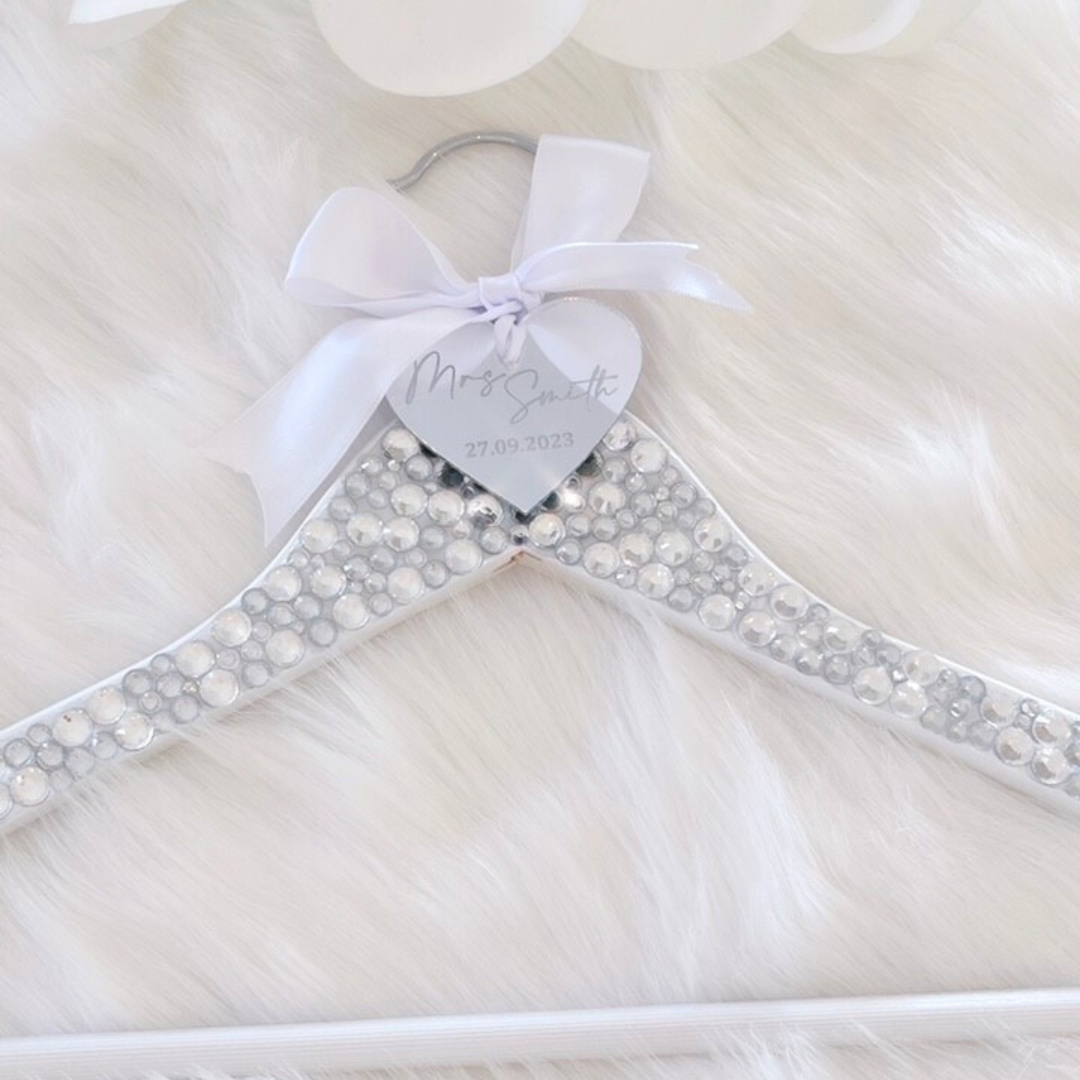 Decorative hangers for wedding dresses outlet