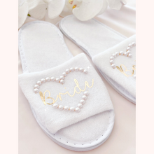 Load image into Gallery viewer, Pearl custom heart bride slippers