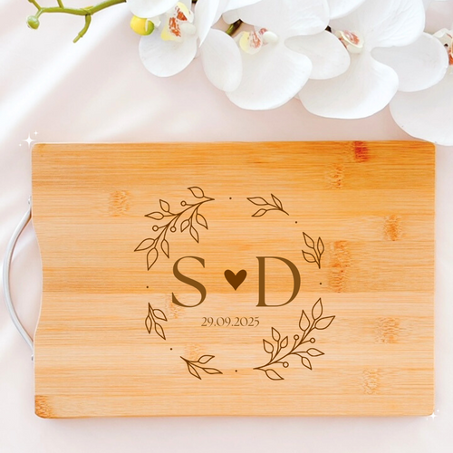 engraved personalised wooden chopping board bamboo