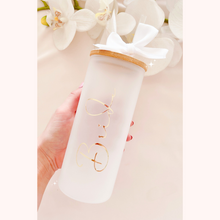 Load image into Gallery viewer, personalised glass tumblers with optional pearls