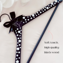 Load image into Gallery viewer, Black pearl custom personalized bridal hanger
