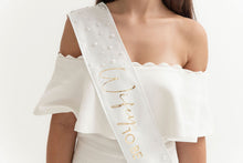 Load image into Gallery viewer, custom pearl bridal shower bride to be sash
