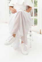 Load image into Gallery viewer, pearl custom text wedding sneakers