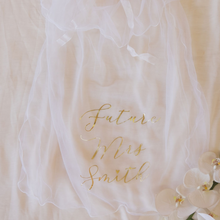 Load image into Gallery viewer, Custom bridal shower bachelorette hen party veil
