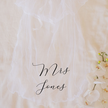 Load image into Gallery viewer, Custom bridal shower bachelorette hen party veils